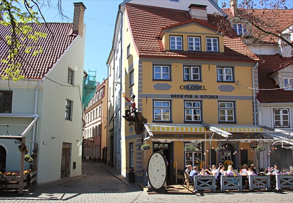 251-Площадь Ливов